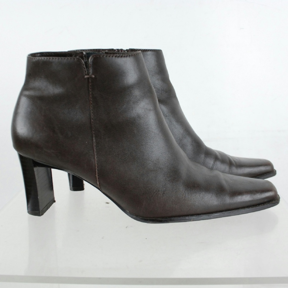 Bandolino Brown Leather Square Toe Ankle Boots